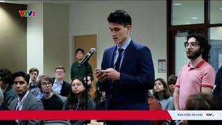 Mỹ tạm dừng tiếp nhận phỏng vấn, cấp visa du học | VTV24