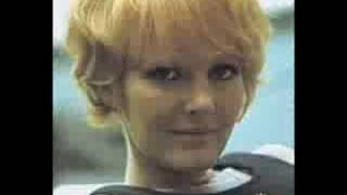 Petula Clark ' Every Little Bit Hurts'  1965 ... in Stereo