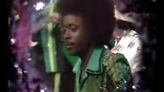 Rose Royce - Love Don't Live Here Anymore