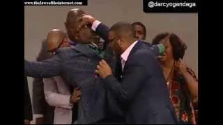 Tyler Perry (Madea) Gives 1 million Dollars to Bishop T. D  Jakes