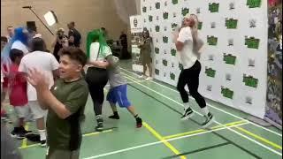 liv morgan dancing with wwe fans  #livmorgan #wwe