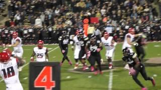 Arizona Wildcats WR #17 Terrence Miller turns short pass into long play