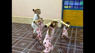 4 Siblings Walk To Take Bamboo Steam Cake Each To Eat With Mom Very Tasty & Yummy For Dessert Treat,