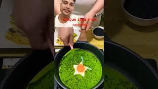 #cooking Unique style mein Kitna acche cooking kar raha hai#amazing #automobile #uniquelook #shorts