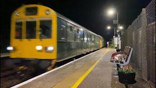 Class 37 418 ‘An Comunn Gaidhealach’ with 'Caroline' pass Eccles Road at Night | 22nd November 2022