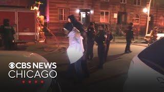 Overnight fire forces several Chicagoans into the cold | Full Newscasts