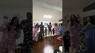 Two Amazing Kids (4 year old  and 5 year old) teach adults to sing and dance Feliz Navidad