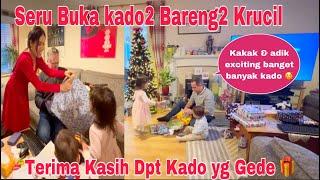 Buka Kado Bareng2 Seru Makasih Hadiahnya Bara Family ! Kakak & adik exciting Bukanya 