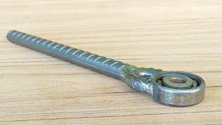 Not many people know how to make key handles from used bearings || wrench holder