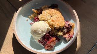 blackberry fig cobbler