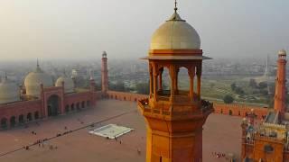 Badshahi Mosque Drone Shot 4K