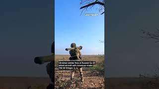 Ukrainian soldier fires at Russian Su-25 attack aircraft with American-madeFIM-92 Stinger #shorts