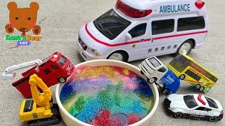 Ambulance Looks for Cars in Colorful Slime!  【Kuma's Bear Kids】