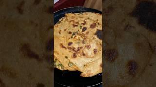 Tasty recipe of paratha  #youtubeshorts #shortsfeed #parathareceipe #newrecipe #shorts #viral