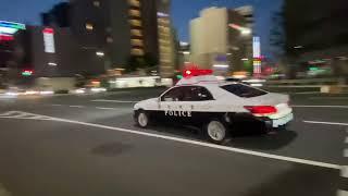 愛知県警察　パトカー　緊急走行