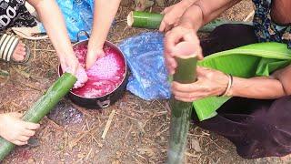 Dye sticky rice red | Horror asian cuisine