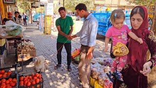 Khosrow's encounter with his friend Saifullah Mojtaba and bringing him home and giving him work