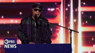 WATCH: Stevie Wonder performs at 2024 Democratic National Convention | 2024 DNC Night 3