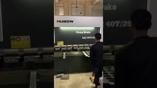 HUBOW NC PRESS BRAKE MACHINE