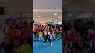 #zuchu #makonzi #dance #shortclips #swimminganddiving #potatocultivation #music #wcb #peaceandmone