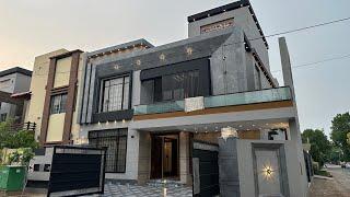 Viewing 11.75 Marla Corner House Available In Bahria Town Lahore