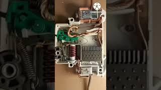 What's the working principles of circuit breaker #shorts #a2z #breaker #physics #electrical #mcb