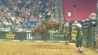 RECORD BREAKING BULL RIDE! Highest score in PBR history! @Josevitorleme @Woopaa