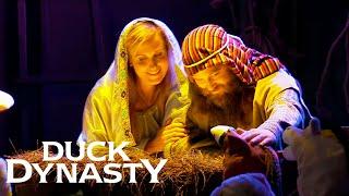 The Robertsons Perform A Magical Christmas Play (Season 4) | Duck Dynasty