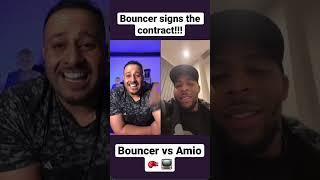 Bouncer signs ️ to fight Amio Talio  #short #youtubeshorts #shorts #amio #paradox #uk #boxing