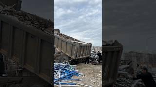 Сколько получится металлолома после сноса дома? #снос #демонтаж #демонтажметаллоконструкций