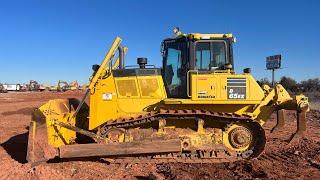 Komatsu D65EX-18 Bulldozer