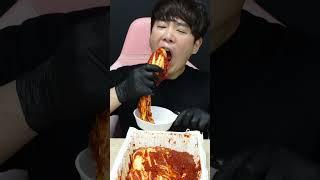 How to eat Silbi Kimchi less spicy in Seonhwa-dong