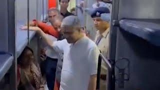 Madhya Pradesh: Railway minister Ashwini Vaishnaw visits Khajuraho for inspections, watch!