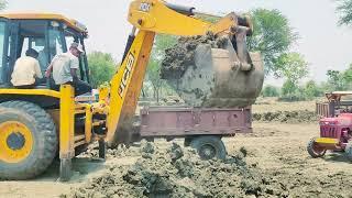 A safety video about operating a JCB backhoe loader - The best way to maintain a JCB backhoe loader