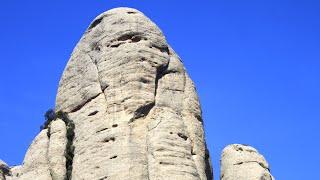 EL SARCÓFAGO DE LA MOMIA. MONTSERRAT (BARCELONA)