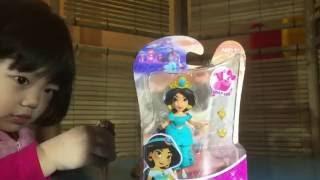 (美國玩具介紹)迪士尼迷你公主孩之寶小小國度 茉莉公主 (開箱) Disney Princess Little Kingdom Jasmine Hasbro unboxing