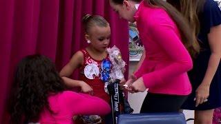 Dance Moms - The moms and girls help Peyton and Kerri Out (Season 6 episode 33)