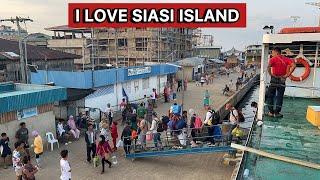 Arrival at Port of Siasi Island Sulu province - a walking tour in Jambatan