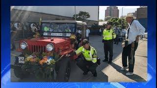 Policía implementó controles especiales en el desfile de carros antiguos - Teleantioquia Noticias