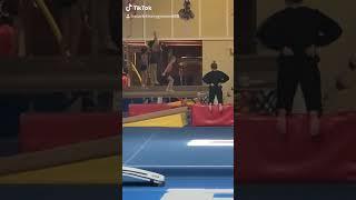 Mastering the split jump/sissone