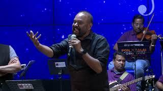 Actor/Director Venkat Prabhu in Ponmaalai Pozhuthu 2022