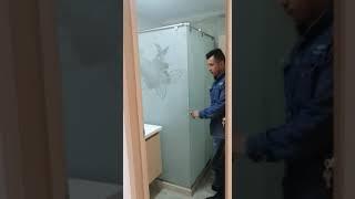 DIVISIONES DE BAÑO EN VIDRIO TEMPLADO EN BOGOTA SISTEMA CORREDIZA EN L RS2 – INGEVIDRIOS-3102660502