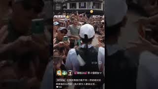 感染了新冠奧密克戎的西班牙選手K天王奪得聖殿級越野跑賽事UTMB“環阿爾卑斯山勃朗峰超級越野賽”的冠軍。 組委會允許核酸陽性的他參賽——所有的觀眾都不戴口罩和他親密接觸…都不當回事兒，shorts