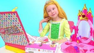 Alice Pretend Play in house for Princesses