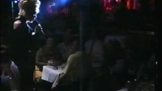 Gloria Gray singt "CHAMPAGNE-TASTE" in Platzl's Theaterie 1995/1996