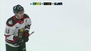 Jordan Dumais scores his 50th goal of the season / Jordan Dumais marque son 50e but de la saison