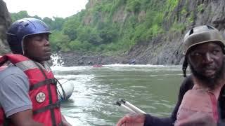 RAFTING IN VIC FALLS