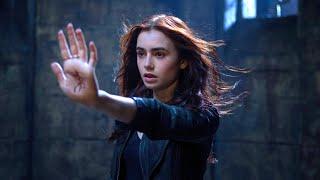 "بنت بتكتشف إن أمها كانت بتمتلك قوه خارقة وانها ورثت كل قوتها منها "ملخص the mortal instruments