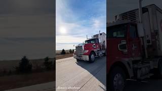 Freightliner 122SD in Windsor Ontario Canada  #freightliner #heavydutytrucks