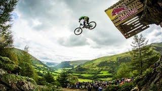 Hardcore Downhill MTB Racing - Red Bull Hardline 2015